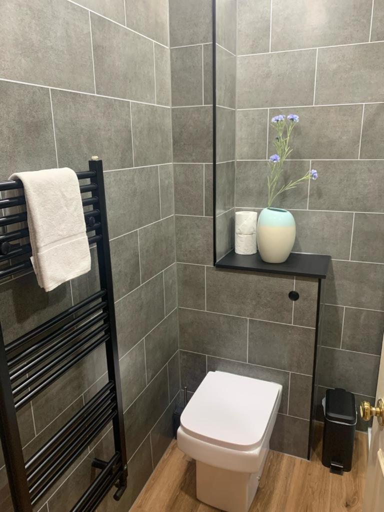 Stockbridge Two Bedroom Apartment 爱丁堡 外观 照片