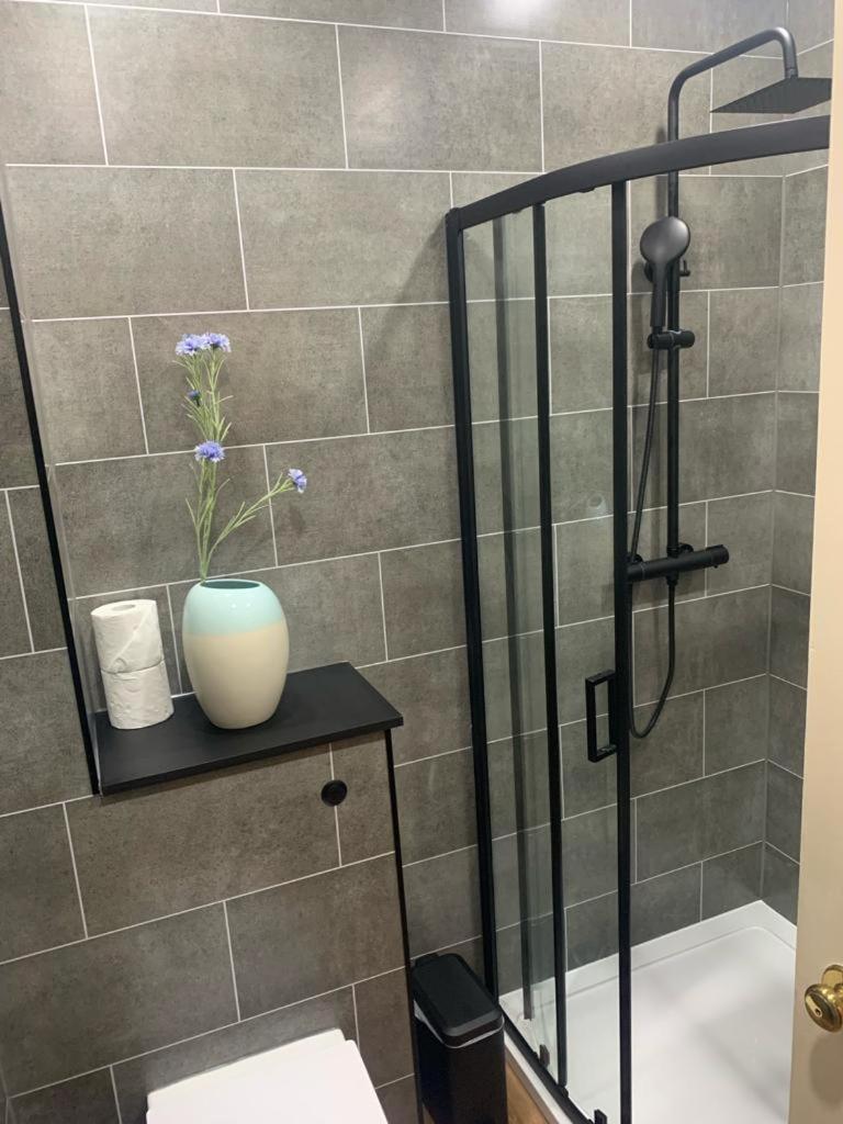 Stockbridge Two Bedroom Apartment 爱丁堡 外观 照片